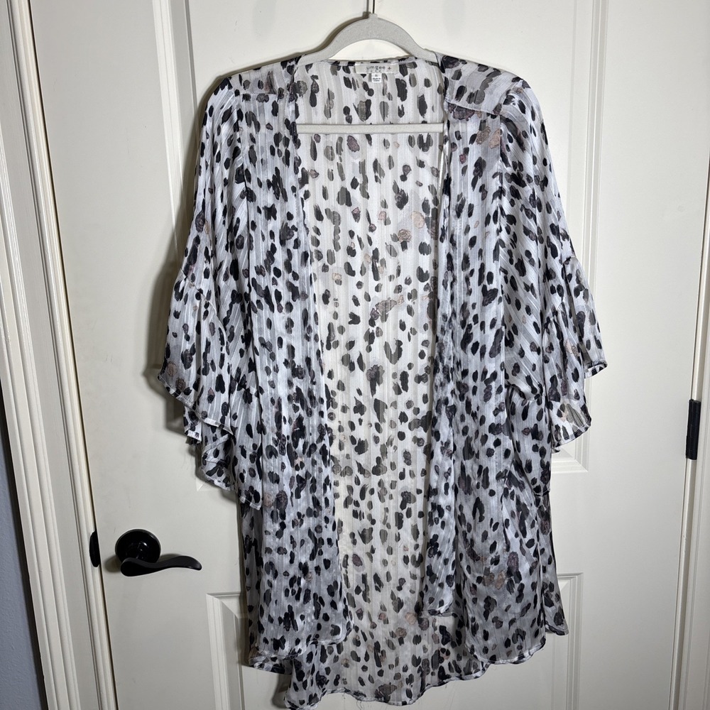 Umgee Size XL Cheetah Leopard Open Front Metallic Ruffle Sleeve Kimono Cardigan